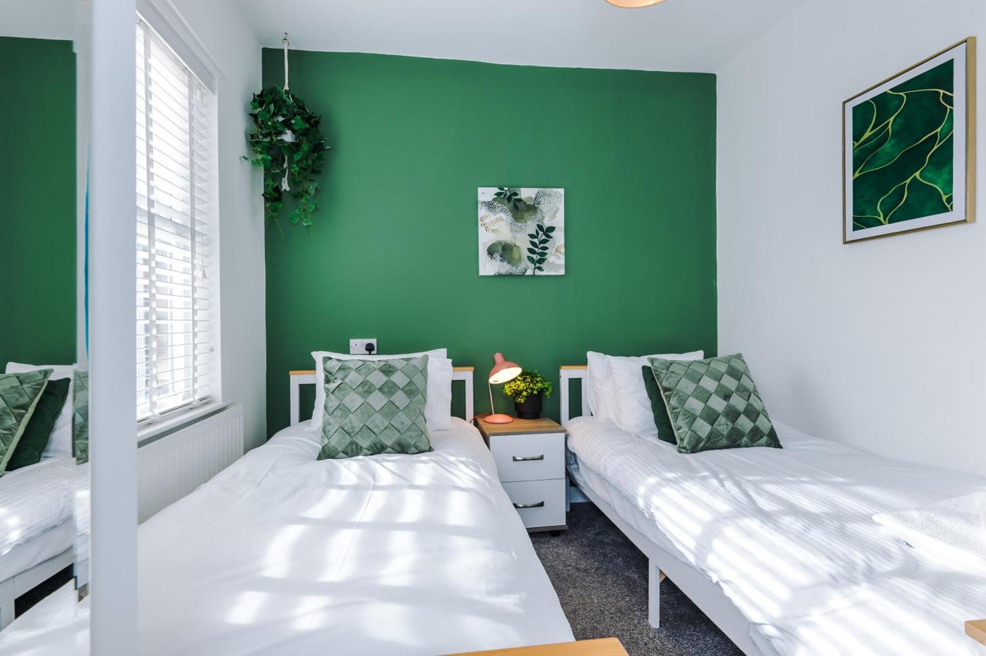 Large 7 Bedroom Town House In Chester City Centre Eksteriør bilde