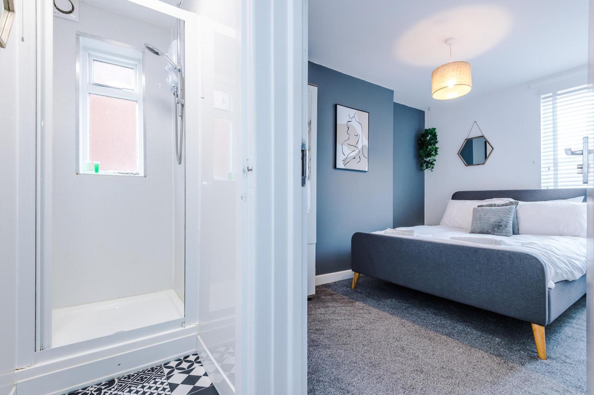 Large 7 Bedroom Town House In Chester City Centre Eksteriør bilde